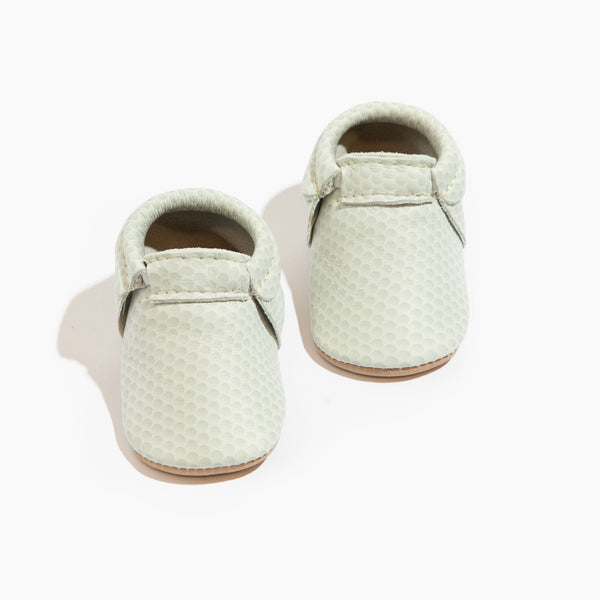 Fairway City Baby Shoe - stylish and comfortable city mocc for little ones, perfect for everyday adventures.