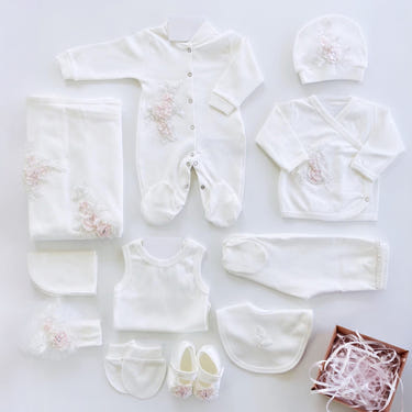 Floral Newborn Baby Girl Coming Home Set (11 pcs)