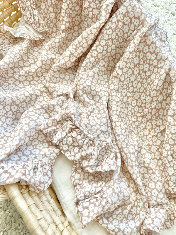 Organic Muslin Swaddle Blanket - Mocha Ditsy Floral Ruffle