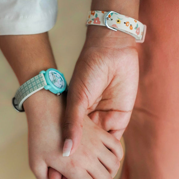 Classic watches in fern plaid, featuring silicone and stainless steel, perfect for baby accessories and seasonal wear.