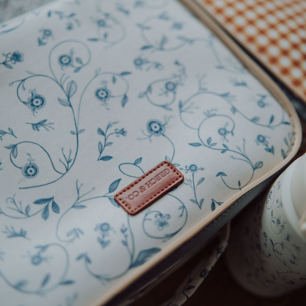 Insulated Scandi Floral Lunch Bag for babies, perfect for keeping meals fresh on the go.