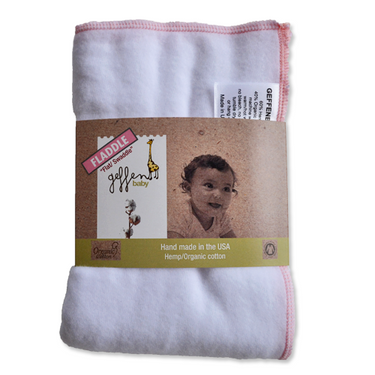 Organic cotton swaddle blankets by Fladdle, soft and breathable for your baby's comfort.