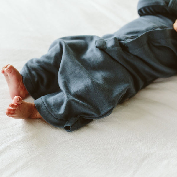 PREEMIE 24 HOUR CONVERTIBLE GOWN | MIDNIGHT - MOOGCO Baby