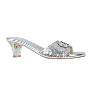 Silver high-heel slippers for kids, Mariona costume accessory for carnival, available in 3 sizes. Angle 4 view.
