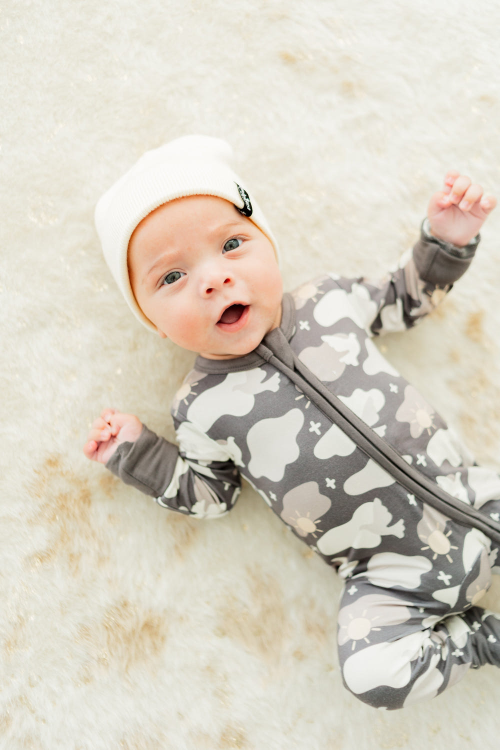 Oatmeal beanie for babies, soft and cozy, perfect for keeping little heads warm.