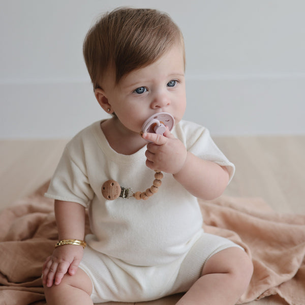 FRIGG Moon Natural Rubber Pacifier 2-Pack