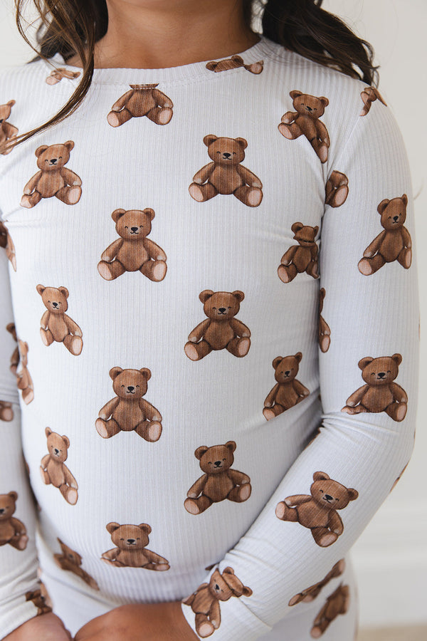 Cute bear long sleeve sleepsuit set for babies, perfect for cozy nights and playful days. Angle 7 view.