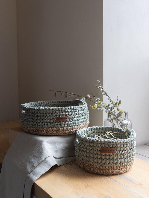 Basket Round with Jute Accent