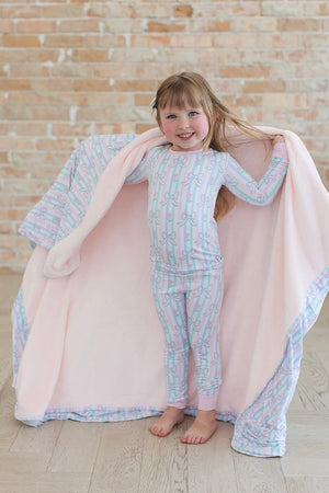 Lila - Plush Blanket