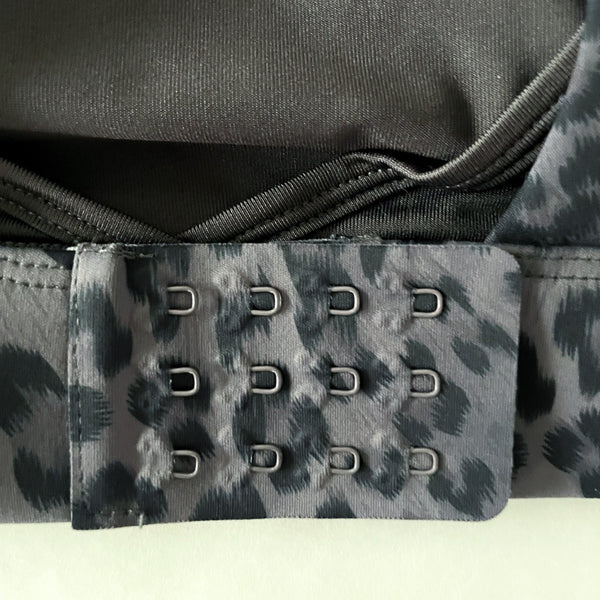 Chloe 4 Running Nursing & Pumping Sports Bra (Gray Leopard)