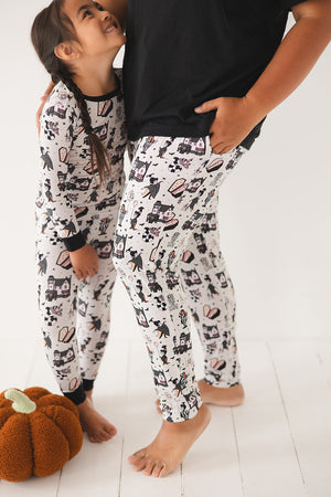 Never Trust the Living - Set