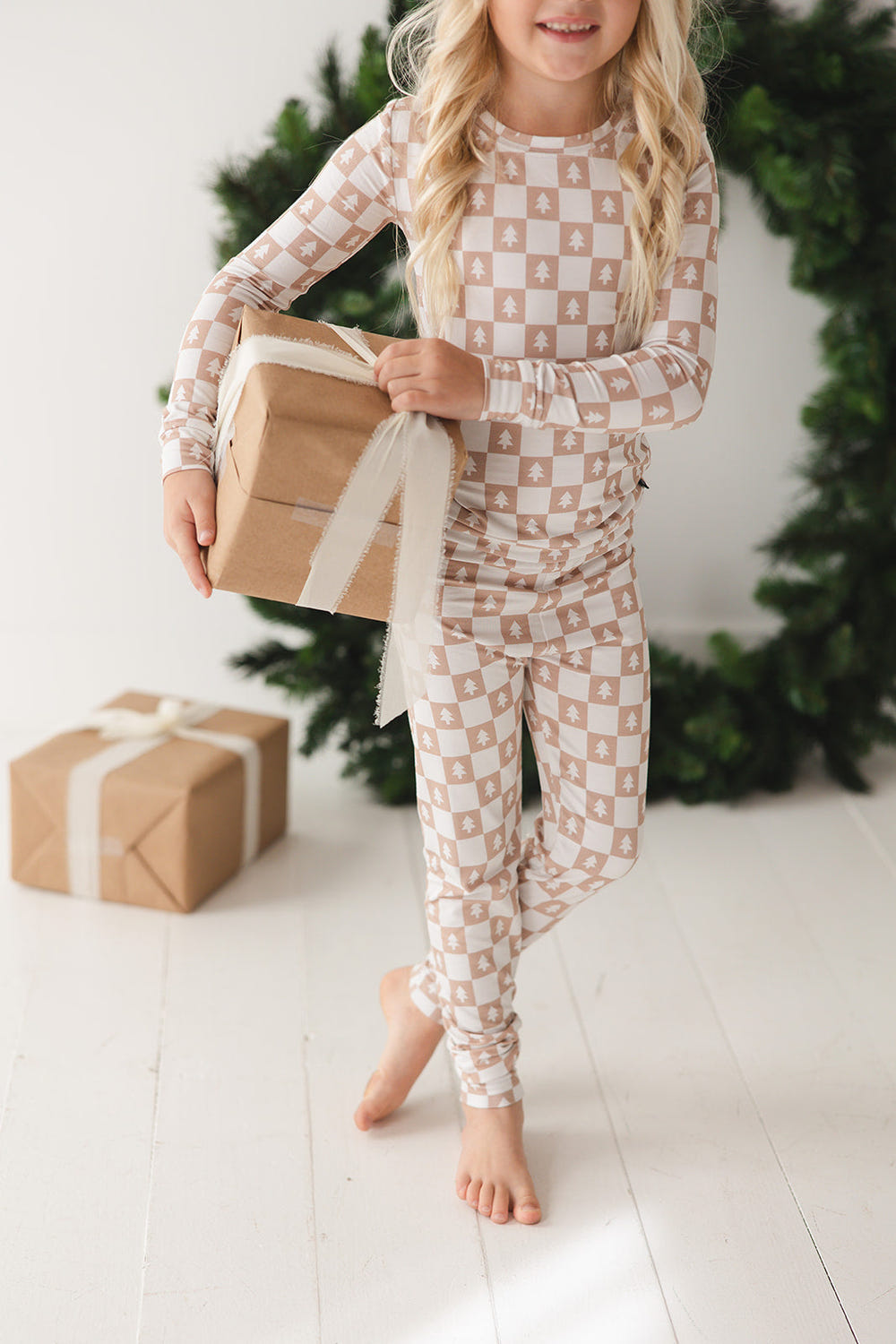 Pine bedding set for babies, featuring soft, cozy materials for a peaceful sleep environment.
