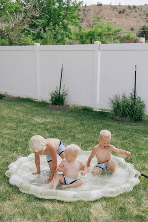 BROOKLYN NEUTRAL Green Gingham Splash Pad with Hose Attachment