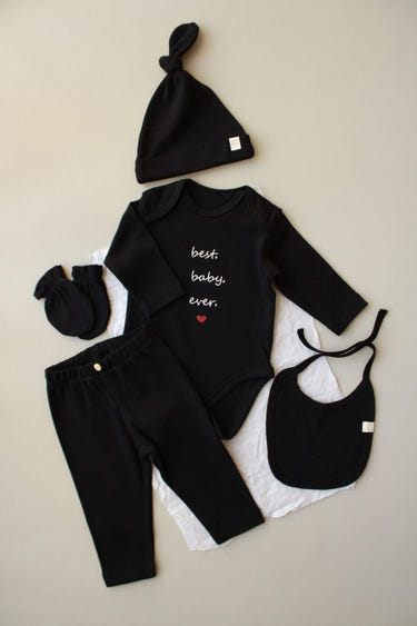 Best Baby Ever Black 5 Piece Newborn Set