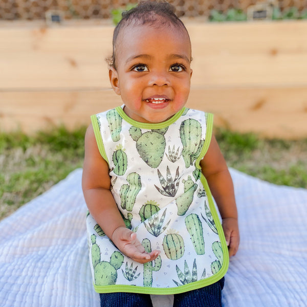 Desert Cactus Bapron for babies, featuring a fun cactus design, perfect for mealtime messes and playtime adventures.