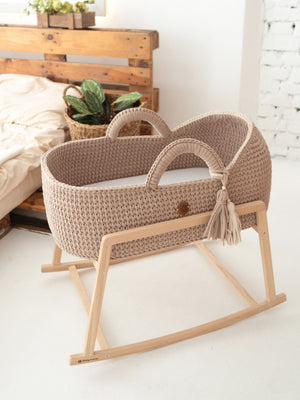 XL Moses Basket with Round Hood