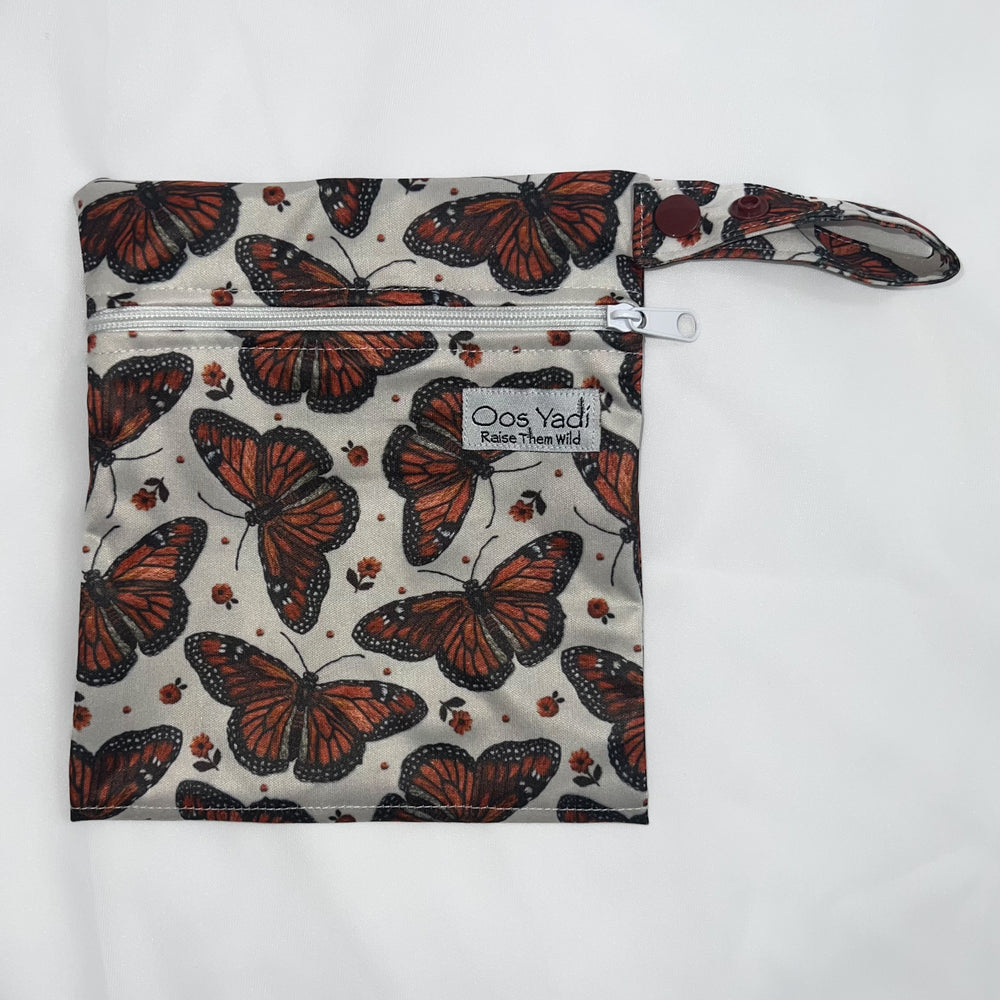 Wild Wipes Bag - Butterfly Kisses