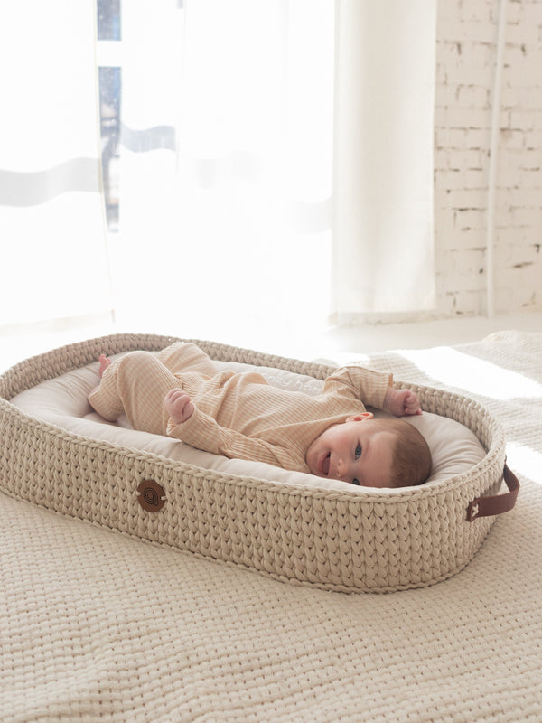 Baby Lounging and Changing Basket XL 3-in-1