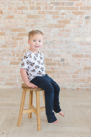 Tow in the Snow - Everyday Tee