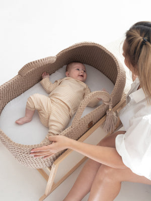 XL Moses Basket with Round Hood