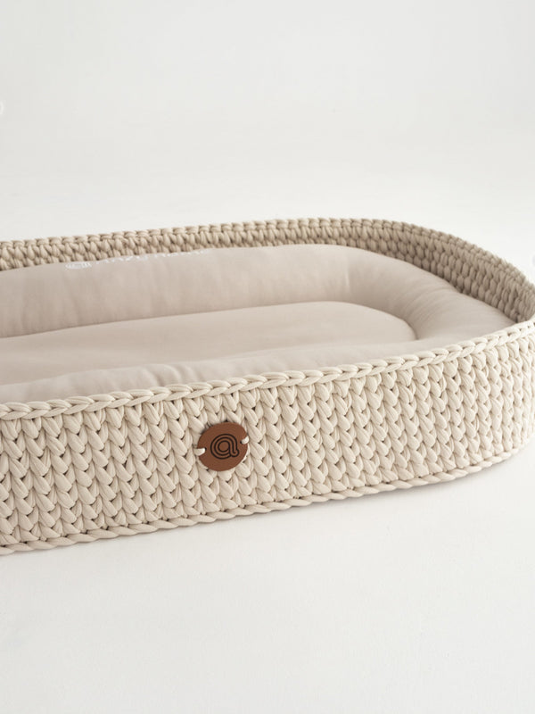 Baby Lounging and Changing Basket XL 3-in-1