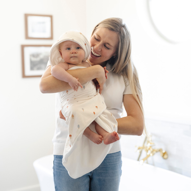 Soft and cozy hooded towels for babies, perfect for bath time and keeping little ones warm and dry.