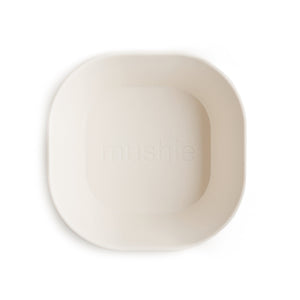 Square dinnerware bowls for babies, featuring a modern design and vibrant colors, perfect for mealtime.