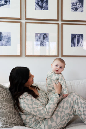 Ivy Wavy Checkers Women's Pajama Set