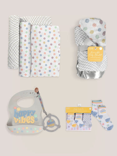 Everyday Essentials Baby Bundle - Happy Baby Vibes, featuring must-have items for joyful parenting.
