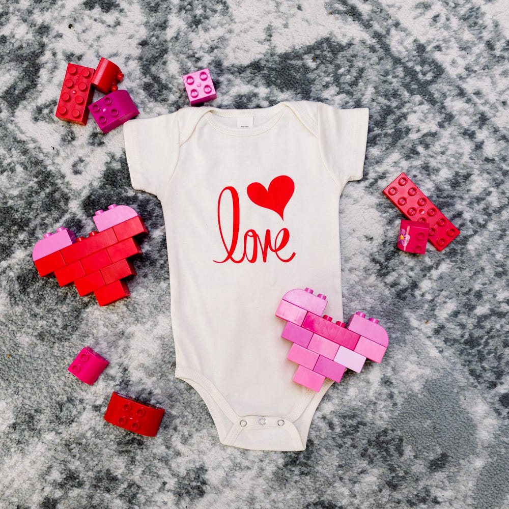 Love Short Sleeve Romper & Hat Gift Set