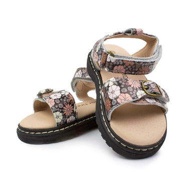 Black floral lug sole sandal for babies, perfect for stylish and comfortable summer outings.