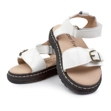 Snow Lug Sole Sandal for babies, featuring a durable design and comfortable fit, perfect for summer outings.