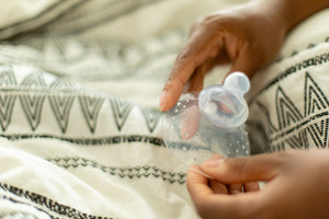 Haakaa Silicone Breastfeeding Nipple Shield, Round Shape 1 pk