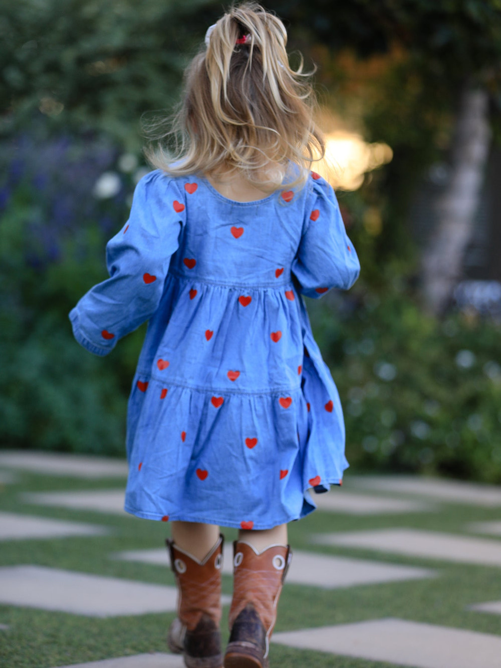 Denim heart dress for girls, long sleeve Valentine outfit, perfect for special occasions and everyday wear.