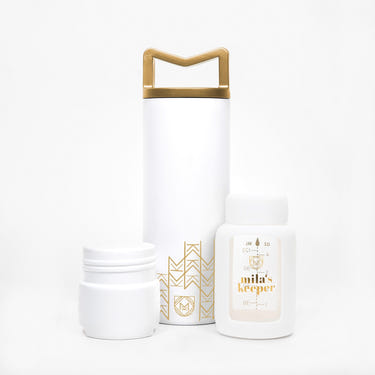 MilKeeper Starter Set in Aspen White - Essential breast milk storage containers for new parents.