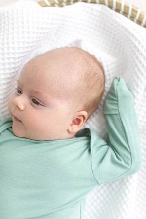 Newborn Knotted Baby Gown and Hat Set - Crew  - (Newborn-3 months) Mint, Navy Blue, Pink, Camel Brown - MOOGCO Baby