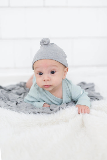 Swaddle Blanket and Hat Set - Gray - MOOGCO Baby