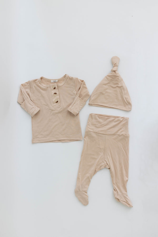 Top and Bottom Outfit Set (Newborn-12 months sizes) Sand