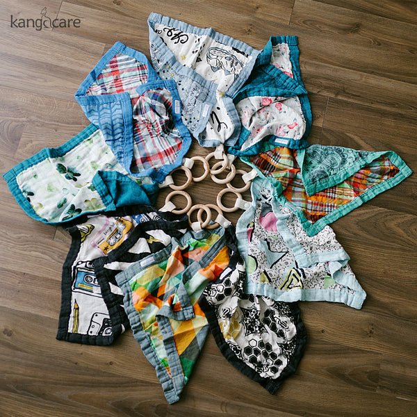 Kanga Care Reversible Teething Blanket Lovey :: Clover