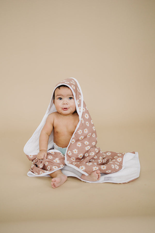 Daisy Dream Muslin Hooded Towel