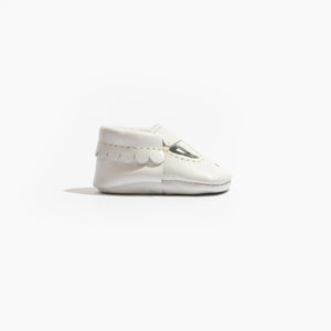 Newborn bright white Mary Jane baby shoe, angle 3, perfect for stylish infant footwear.