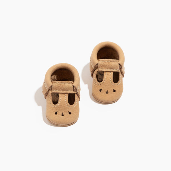 Newborn weathered brown Mary Jane baby shoe, perfect for stylish little feet.