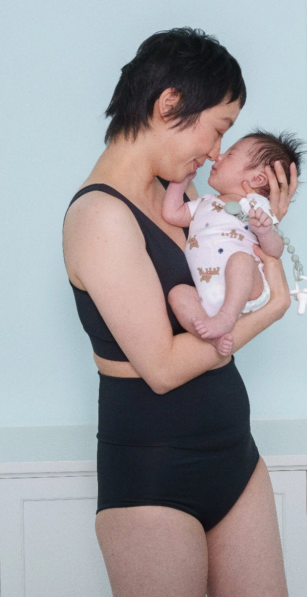 FourthWear Postpartum Recovery Underwear + Between Legs Perineal Ice/Heat Pack - MOOGCO Baby