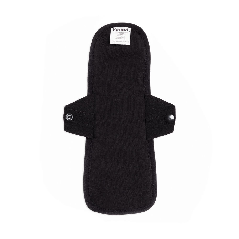 Reusable pantyliner 5-piece bundle for medium flows, eco-friendly feminine pads and protectors.