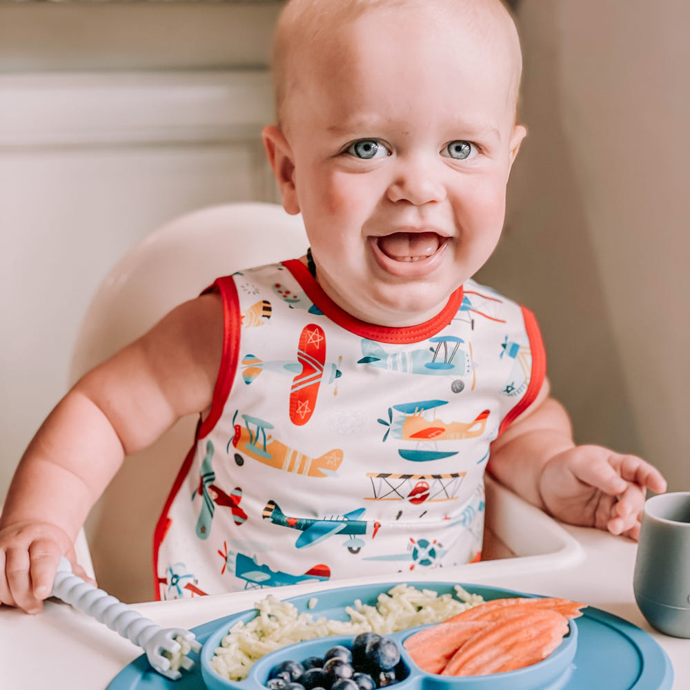 Retro Airplanes Bapron for babies, stylish and practical, perfect for mealtime messes and playtime adventures.