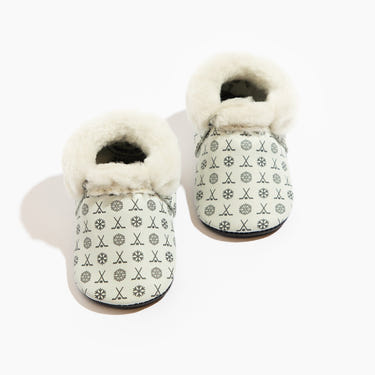 Power Play Shearling Baby Shoe - Cozy shearling mocc for infants, perfect for comfort and style.