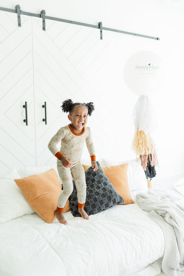 Praise Two-Piece Set