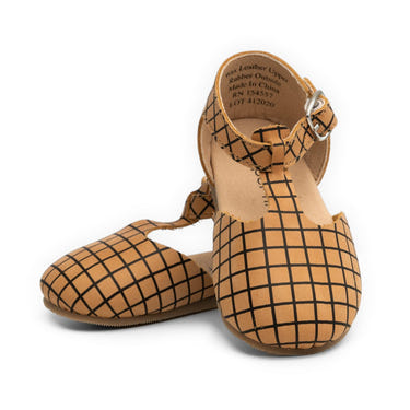 Parker Mary Jane Hard Sole baby shoes in classic design, perfect for stylish and comfortable infant footwear.