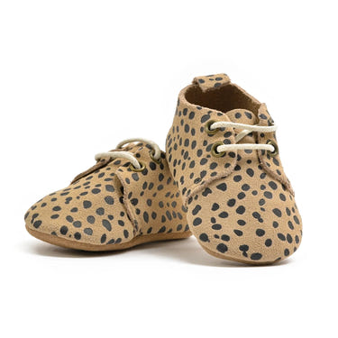 Cheetah Low Top Oxfords for babies with soft sole, perfect for stylish and comfortable first steps.