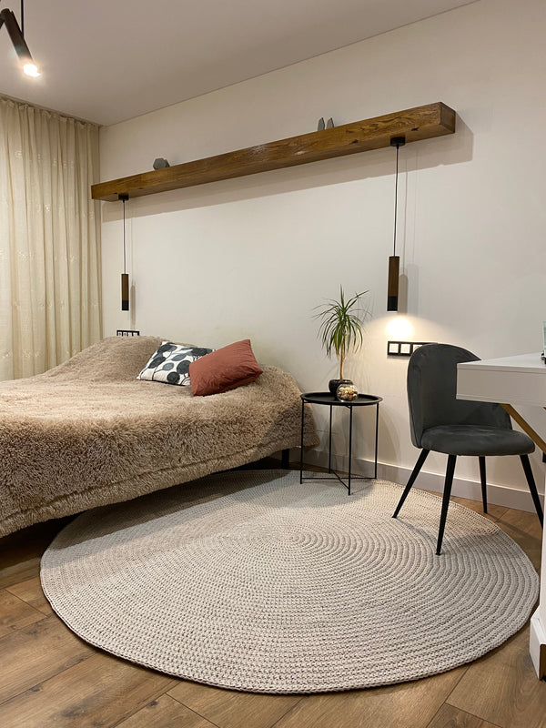 Round plain rug